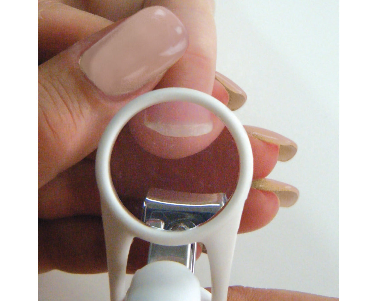 DreamBaby Premium Nail Clippers With Magnifier- Comfortable To Use F355