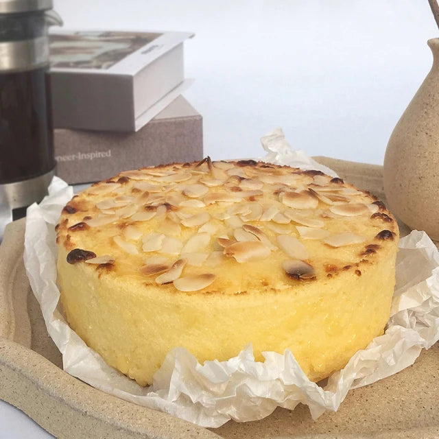 Chefmade 17cm Round Cake Pan Bakeware with Loose Base- Versatile Pan/ Durable Non- Stick Coating